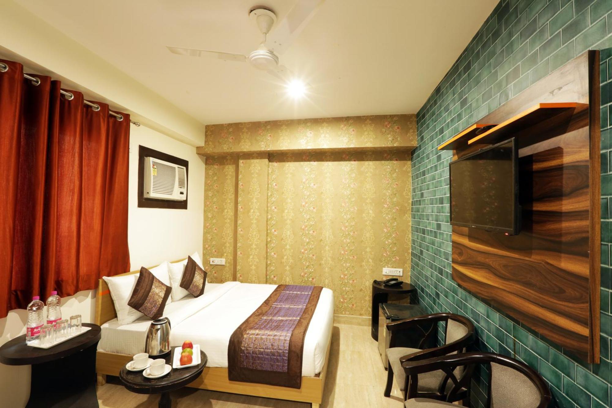 Hotel Sky View At Airport New Delhi Exterior foto