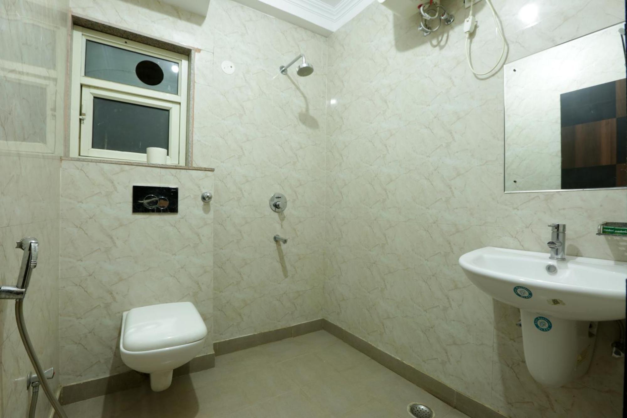 Hotel Sky View At Airport New Delhi Exterior foto