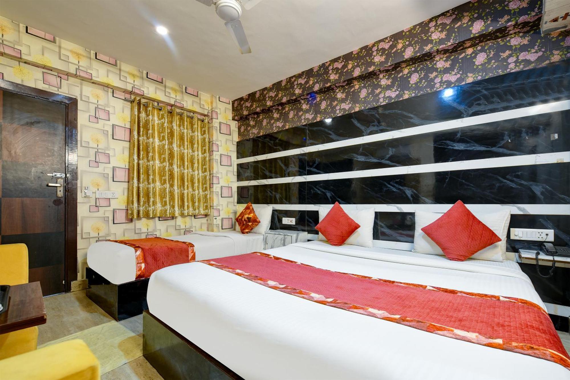 Hotel Sky View At Airport New Delhi Exterior foto